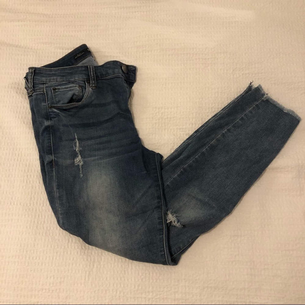 Distressed Skinny Jeans